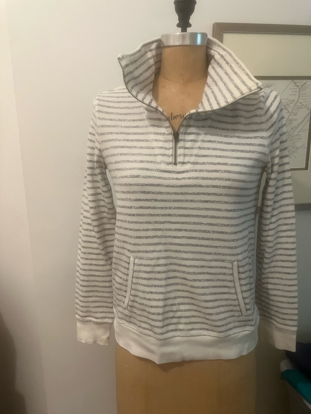 Signature women’s Cream and Gray Striped Zip-Up Sweater